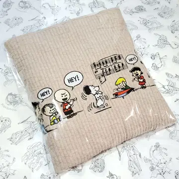 비오는날 pionunnal PEANUTS 리스타트 카페 베이지