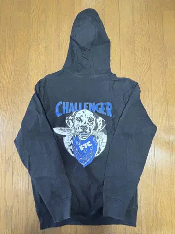 챌린저 challenger 콜라보 후드티