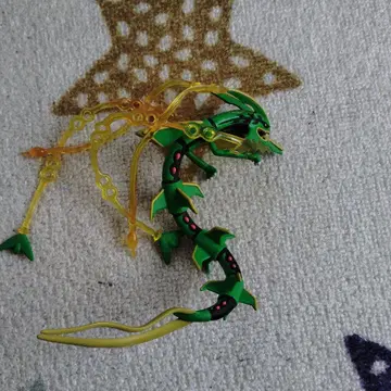 메가 레쿠자 몬코레