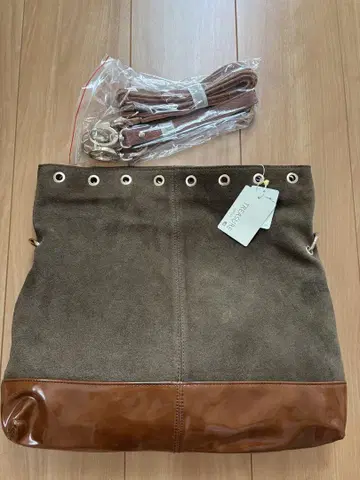 [ 새상품 택 포함 ] TOPKAPI 숄더백 숄더 벨트 2개 포함