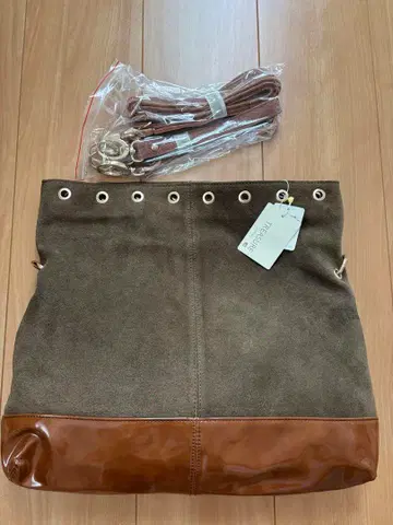 [ 새상품 택 포함 ] TOPKAPI 숄더백 숄더 벨트 2개 포함