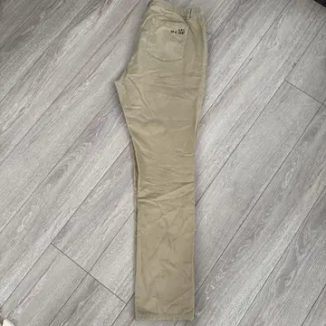 A.P.C. 치노 팬츠 사이즈는 이미지로 확인