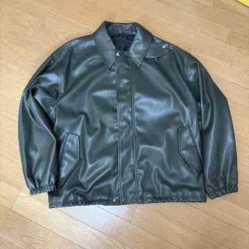 다크 그린 합성 피혁 자켓