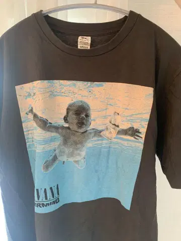 Nirvana Nevermind T셔츠 블랙