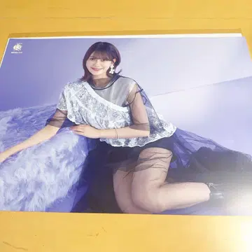 노기자카46 13th 버스라 A3 포스터 앉은 오쿠다 이로하