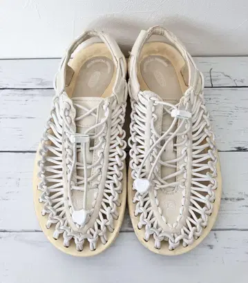 keen 24cm 화이트 뜨개질 가죽 샌들