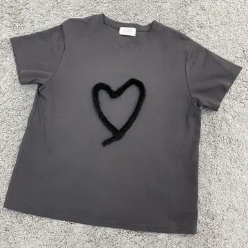 BayBee Fringe Heart 셔츠 차콜 하트 셔츠