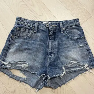 GYDA 하이웨스트 BACK RIPPED 데님 숏팬츠 Msize
