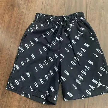조던 하프 팬츠 S 사이즈
