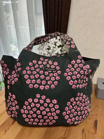 마리메꼬 푸케티 토트백