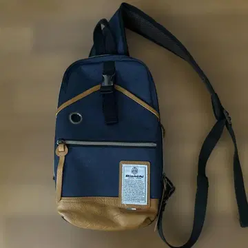 비앙키 Bianchi 바디백 뒷면 메쉬 사양