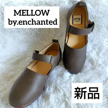 멜로우 바이 인챈티드 원 스트랩 슈즈 펌프스 S