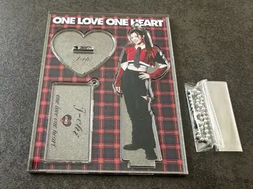 ONELOVEONEHEART 이야기는 여기서부터 아크릴 키링 하나