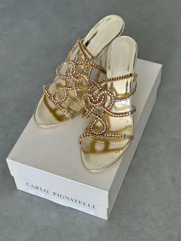 carlo pignatelli 비쥬 장식 골드 오픈토 샌들