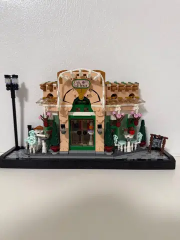 레고 LEGO 프렌치 카페 조립 완료