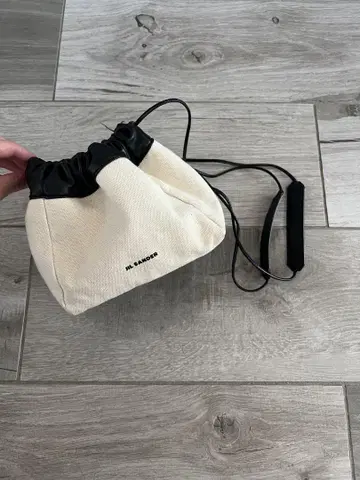 질 샌더 JIL SANDER 복조리 숄더백