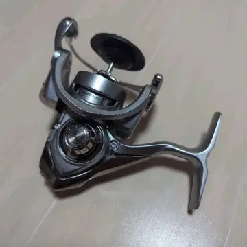다이와 18 프림스 2500S-XH 바디 본체 DAIWA FREAMS