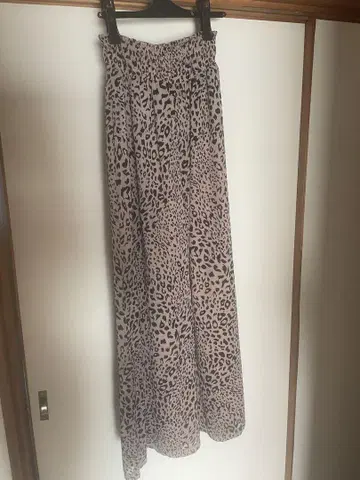 lilLilly 레오파드 무늬 롱 팬츠