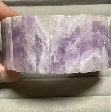 자수정 뱅글 수정 공생