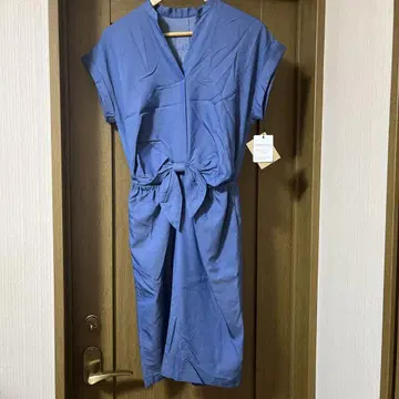 Corte lago 허리 리본 포함 파랑 반팔 원피스 M