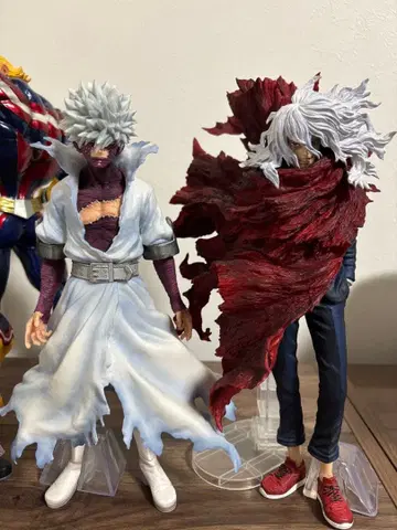 시가라키 토무라 다비 제일복권 피규어 세트