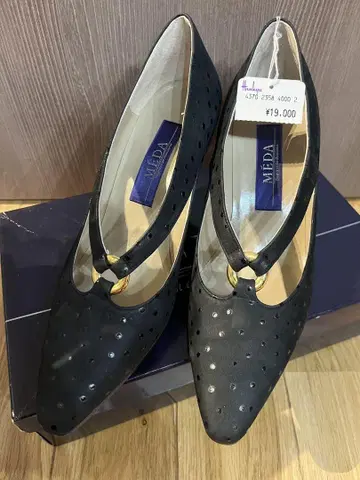 새상품 MEDA 일본제 블랙 펌프스 하이힐
