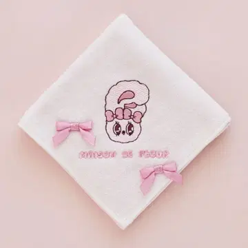 Maison de FLEUR x Esther Bunny 타월 손수건