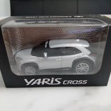 도요타 Yaris Cross 미니카 실버