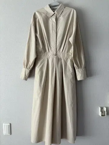 LOUNIE 루니 긴팔 셔츠 원피스 베이지