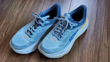 HOKA ONE ONE M Bondi 9 블루