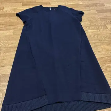ZARA 네이비 반팔 A 원피스