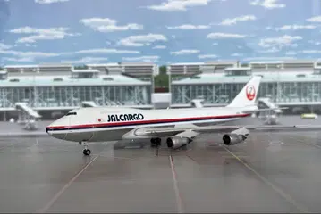 1/400 Phoenix JALCARGO B747-246SCD