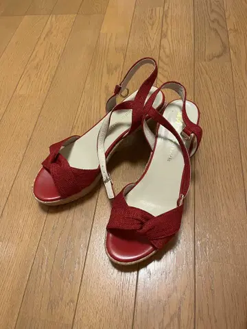 [ 새상품급 ] 빨간색 샌들 코르크 웨지솔 약 25cm
