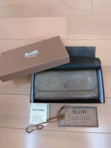 SLOW 슬로우 쿠즈 가죽 장지갑