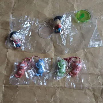 오소마츠 6쌍둥이 굿즈 오소마츠 6쌍둥이 피규어 오소마츠 6쌍둥이 키링