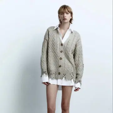 ZARA 그레이 케이블 짜임 가디건 V넥 L 스터드 데미지