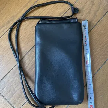 블랙 가죽 숄더백 ZARA