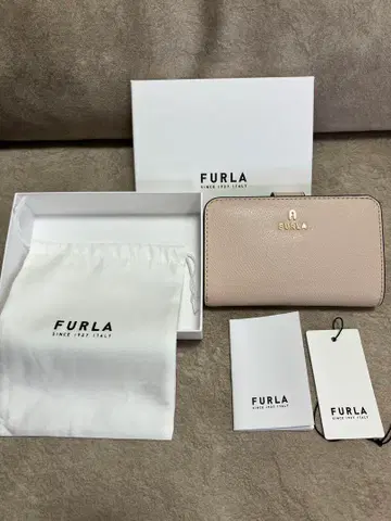 미사용 새상품 FURLA 까멜리아 접이식 지갑 베이지