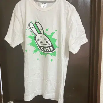 CUNE 페인트 T셔츠