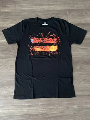 Ed Sheeran Equals Splatter 티셔츠 S 사이즈