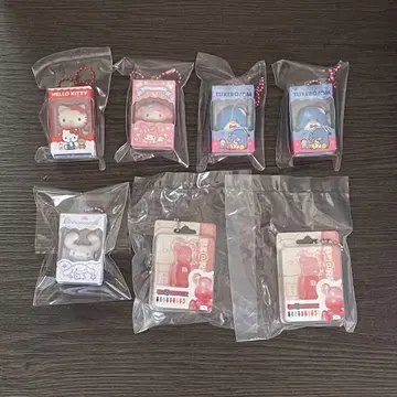 산리오 베어브릭 묶음 판매