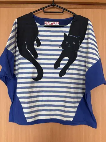 후리후 반팔 T셔츠 고양이