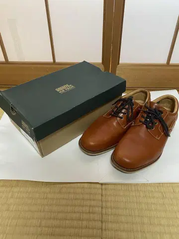 호킨스 스니커즈