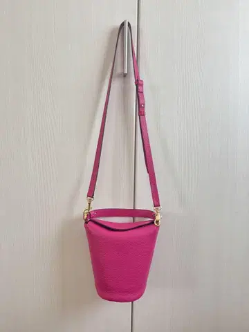 BARNEYS NEW YORK 2WAY 핑크 양동이형 숄더백