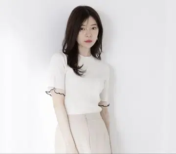proportion body dressing 부분 시어 반팔 리브 니트