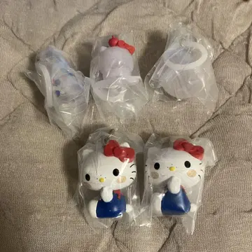 몬치치 x 헬로키티 메지루시 액세서리