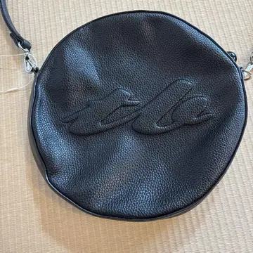 블랙 원형 숄더백