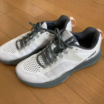 요넥스 여성 러닝화