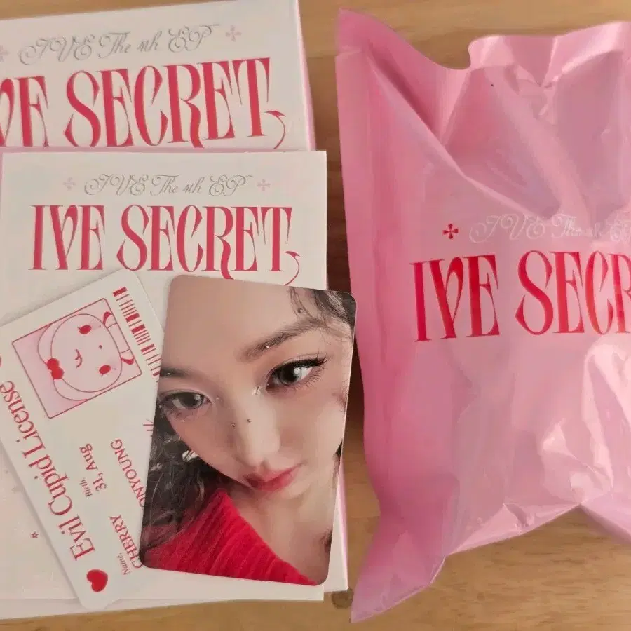 ウォニョン Evil Cupid set 楽天市場】☆限定盤☆ IVE - THE 4TH EP 「IVE SECRET」 (EVIL