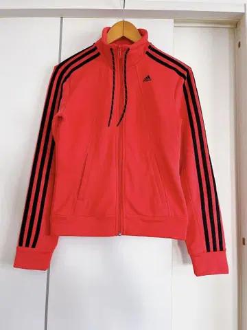 새상품 adidas 트랙 자켓 빨간색